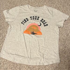 Women’s Mighty Fine Gray 'Find Your Road' Graphic Tee Large EUC